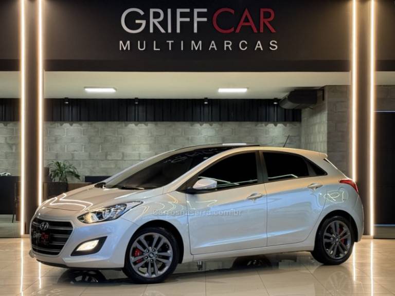 HYUNDAI - I30 - 2015/2016 - Prata - R$ 91.900,00