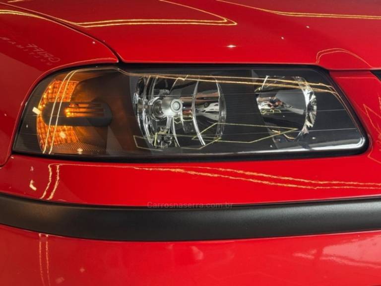 VOLKSWAGEN - SAVEIRO - 2000/2001 - Vermelha - R$ 69.900,00