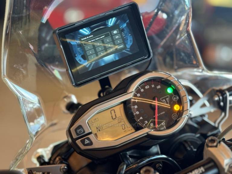 TRIUMPH - TIGER 800 XCX - 2016/2017 - Preta - R$ 49.900,00