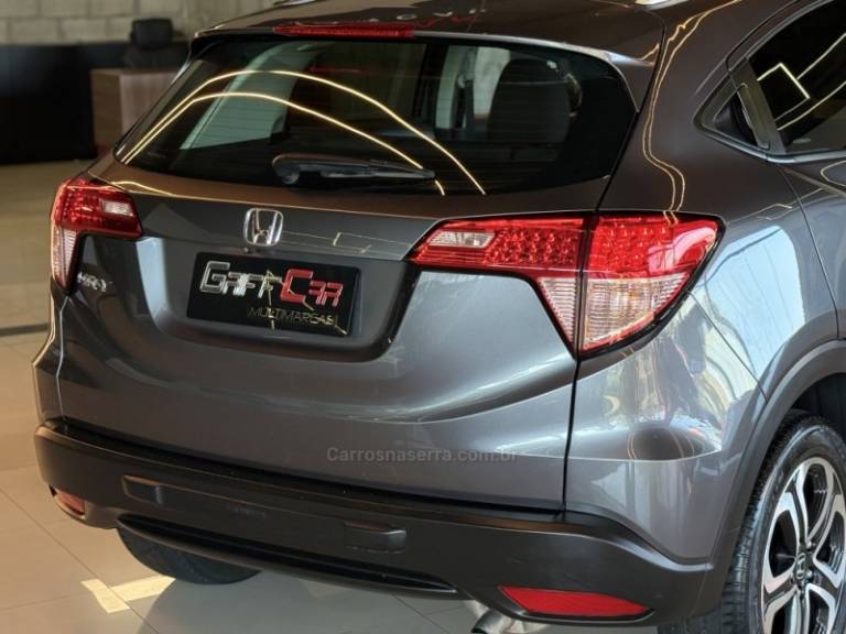 HONDA - HR-V - 2018/2018 - Cinza - R$ 96.900,00