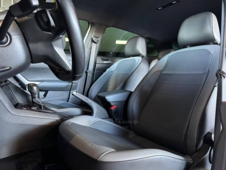 VOLKSWAGEN - NIVUS - 2021/2021 - Prata - R$ 112.900,00