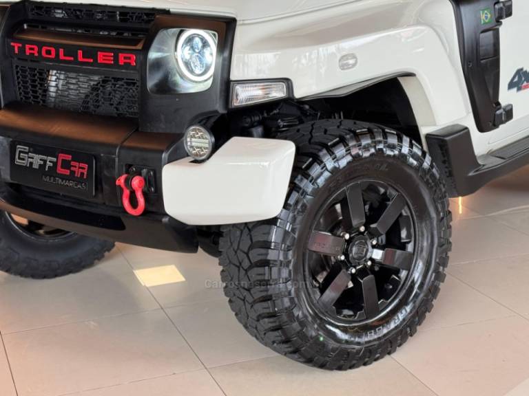 TROLLER - T4 - 2016/2016 - Branca - R$ 169.900,00