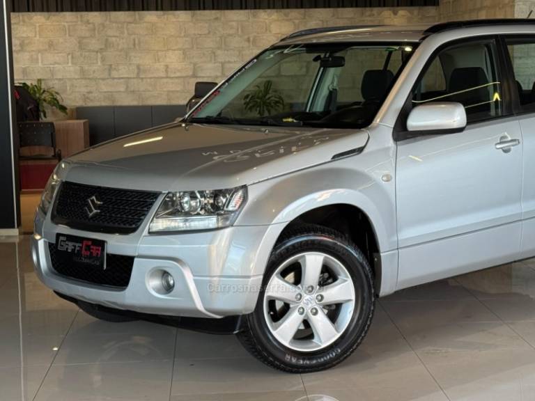 SUZUKI - GRAND VITARA - 2011/2012 - Prata - R$ 54.900,00