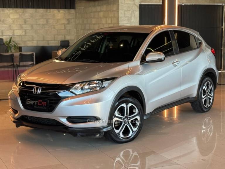 HONDA - HR-V - 2015/2016 - Prata - R$ 85.900,00