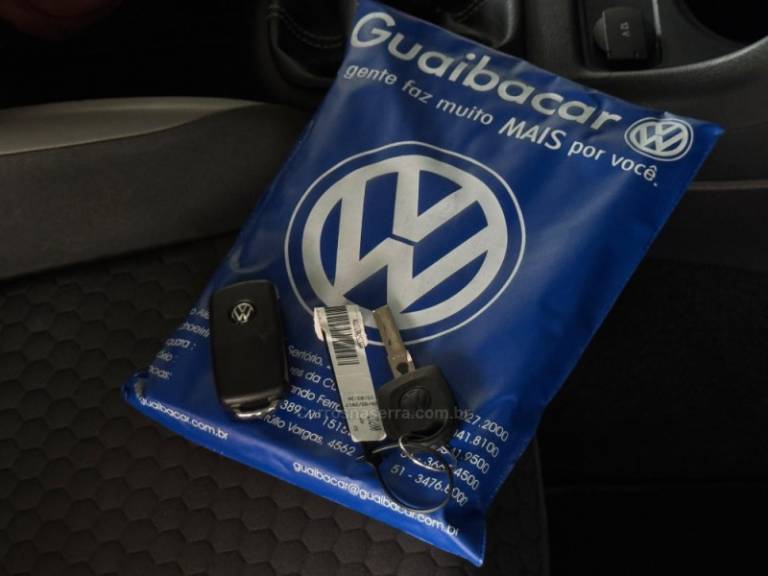 VOLKSWAGEN - UP - 2017/2018 - Branca - R$ 67.900,00