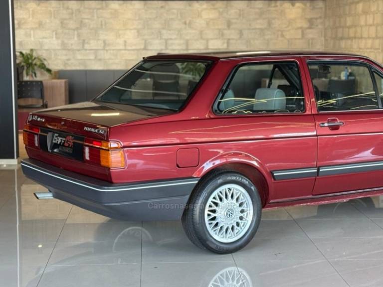 VOLKSWAGEN - VOYAGE - 1990/1990 - Vermelha - R$ 49.900,00