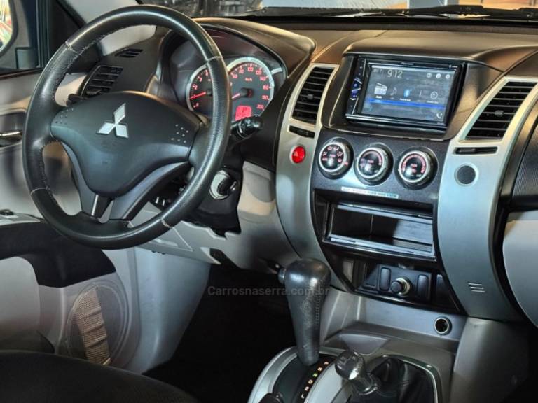 MITSUBISHI - L200 TRITON - 2010/2010 - Preta - R$ 99.900,00