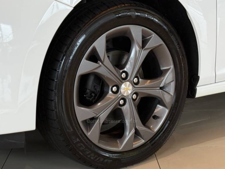 CHEVROLET - CRUZE - 2022/2023 - Branca - R$ 109.900,00