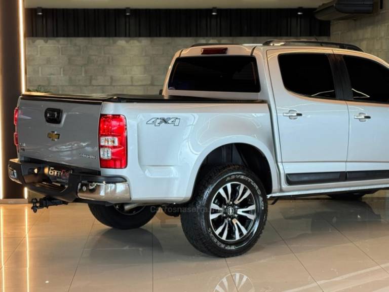 CHEVROLET - S10 - 2017/2018 - Prata - R$ 154.900,00