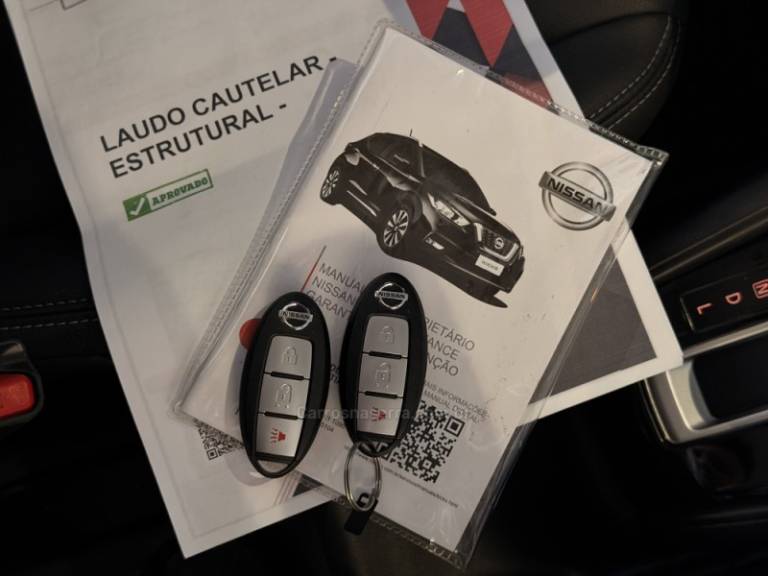 NISSAN - KICKS - 2019/2020 - Marrom - R$ 86.900,00
