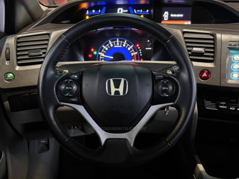 HONDA - CIVIC - 2011/2012 - Branca - R$ 69.900,00