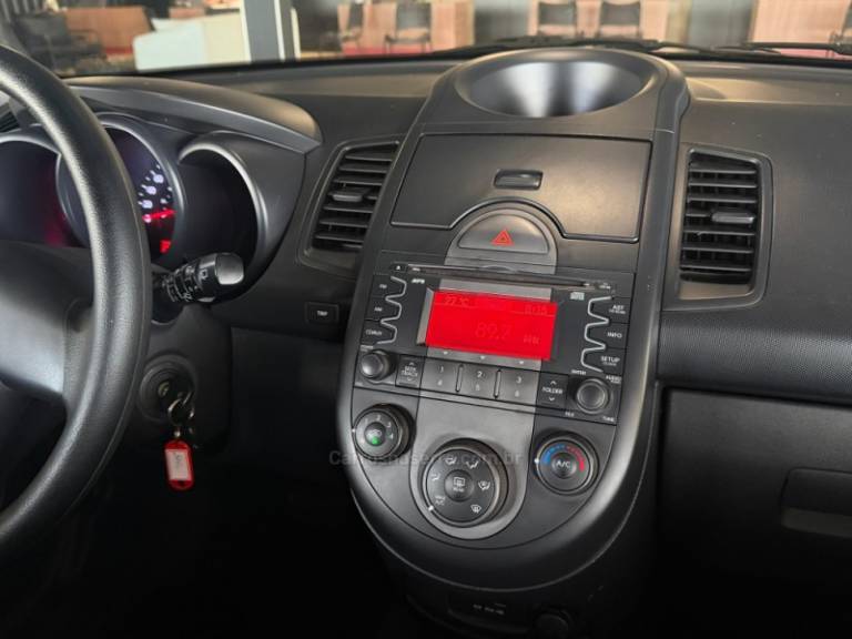 KIA MOTORS - SOUL - 2009/2010 - Vermelha - R$ 44.900,00