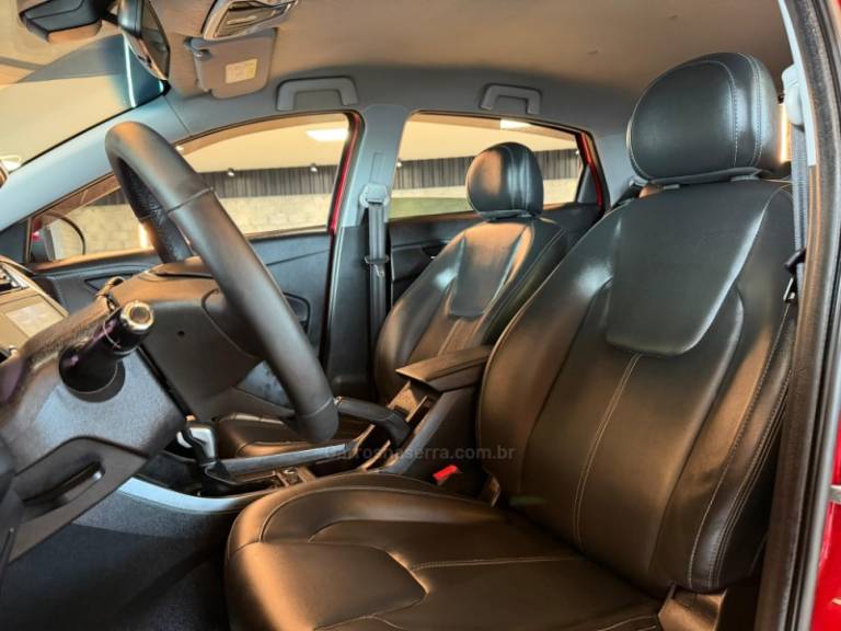 CHERY - TIGGO - 2021/2022 - Vermelha - R$ 79.900,00