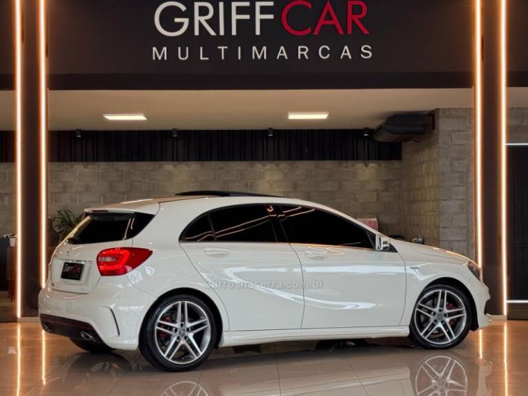 MERCEDES-BENZ - A 250 - 2014/2014 - Branca - R$ 109.900,00