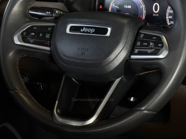 JEEP - COMMANDER - 2023/2023 - Cinza - R$ 179.900,00