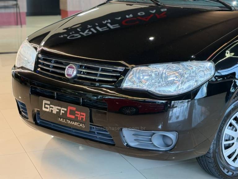 FIAT - PALIO - 2014/2014 - Preta - R$ 26.900,00