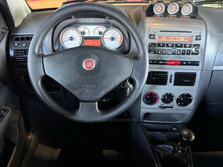 FIAT - PALIO - 2011/2012 - Preta - R$ 44.900,00