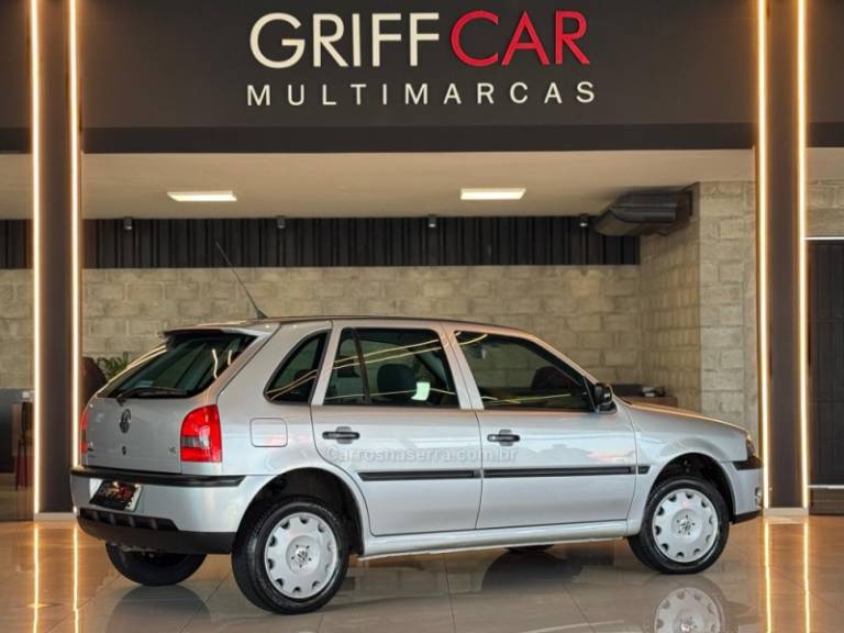 VOLKSWAGEN - GOL - 2003/2003 - Prata - R$ 39.900,00