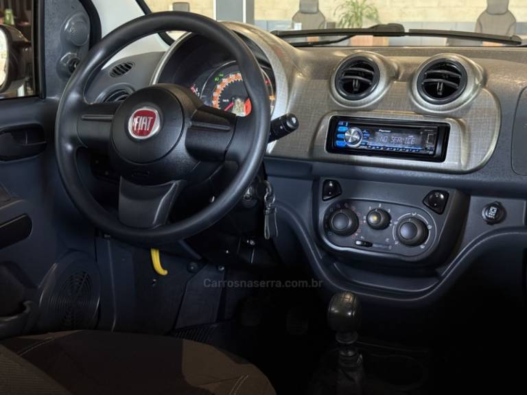 FIAT - UNO - 2014/2014 - Prata - R$ 39.900,00