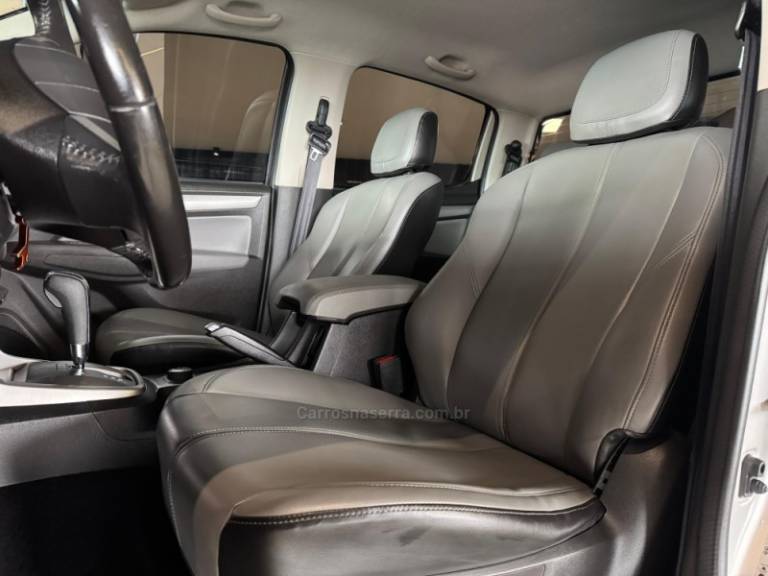 CHEVROLET - S10 - 2017/2018 - Prata - R$ 154.900,00