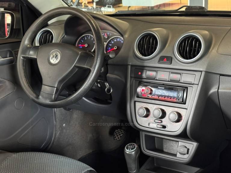 VOLKSWAGEN - GOL - 2010/2011 - Prata - R$ 36.900,00
