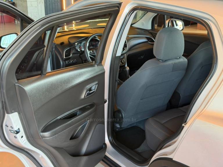 CHEVROLET - TRACKER - 2019/2019 - Prata - R$ 82.900,00