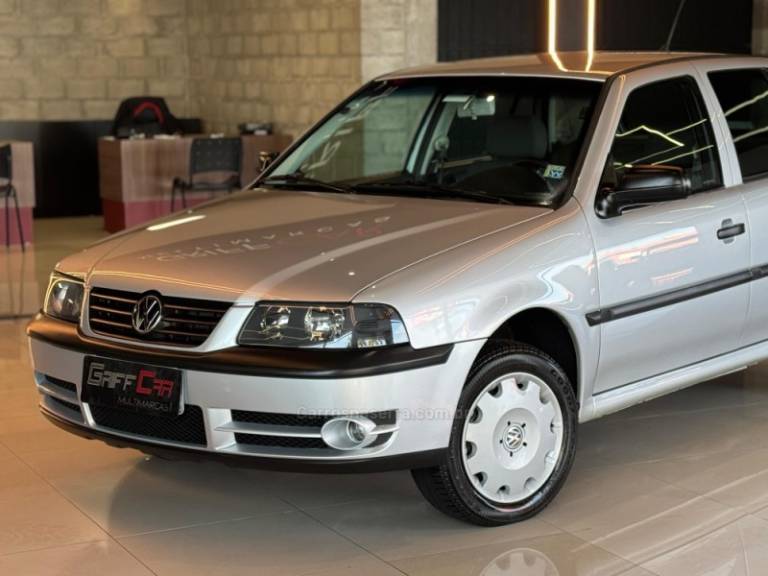 VOLKSWAGEN - GOL - 2003/2003 - Prata - R$ 39.900,00