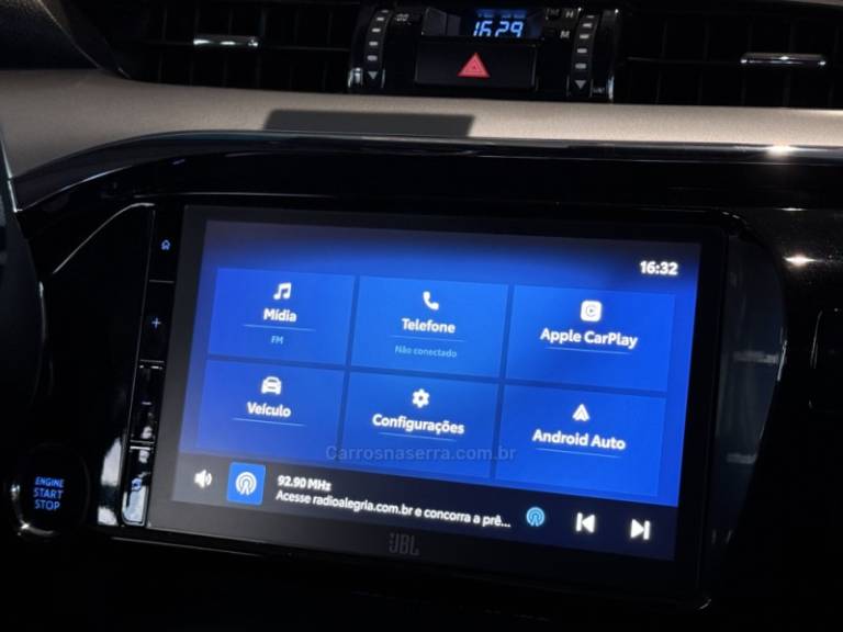 TOYOTA - HILUX - 2024/2024 - Preta - R$ 311.900,00