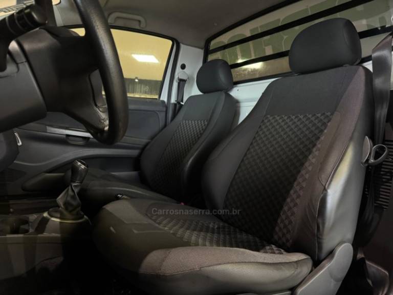 VOLKSWAGEN - SAVEIRO - 2014/2015 - Branca - R$ 49.900,00