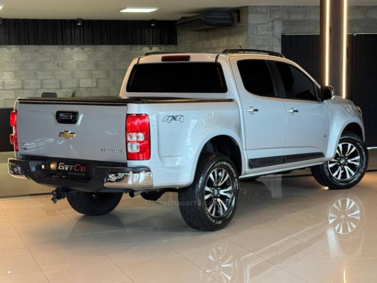 CHEVROLET - S10 - 2017/2018 - Prata - R$ 154.900,00