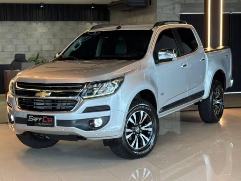 CHEVROLET - S10 - 2017/2018 - Prata - R$ 154.900,00