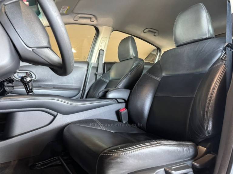 HONDA - HR-V - 2015/2016 - Prata - R$ 85.900,00