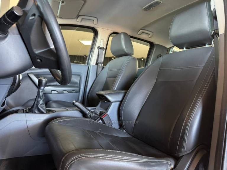 FORD - RANGER - 2014/2015 - Cinza - R$ 94.900,00