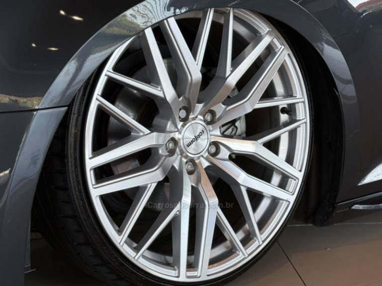 AUDI - A4 - 2019/2019 - Cinza - R$ 179.900,00