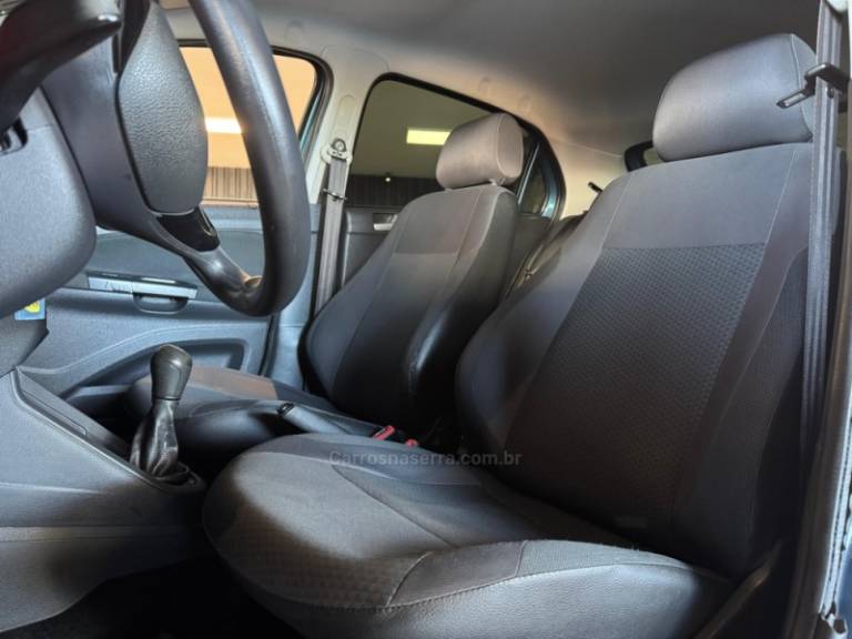 VOLKSWAGEN - GOL - 2017/2018 - Azul - R$ 49.900,00