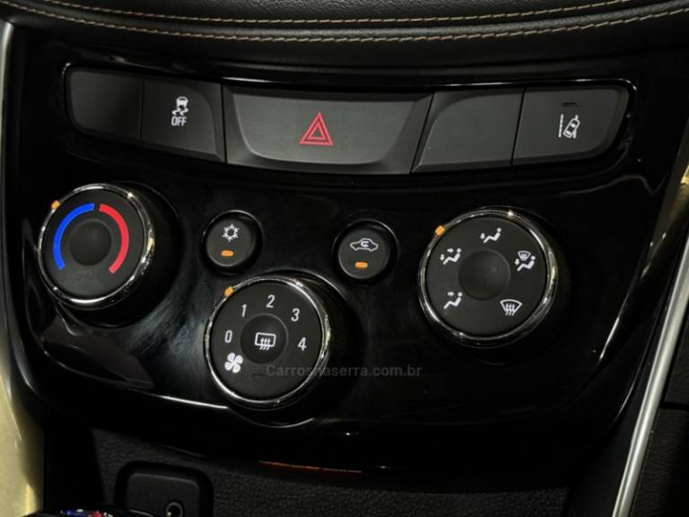 CHEVROLET - TRACKER - 2018/2018 - Branca - R$ 89.900,00