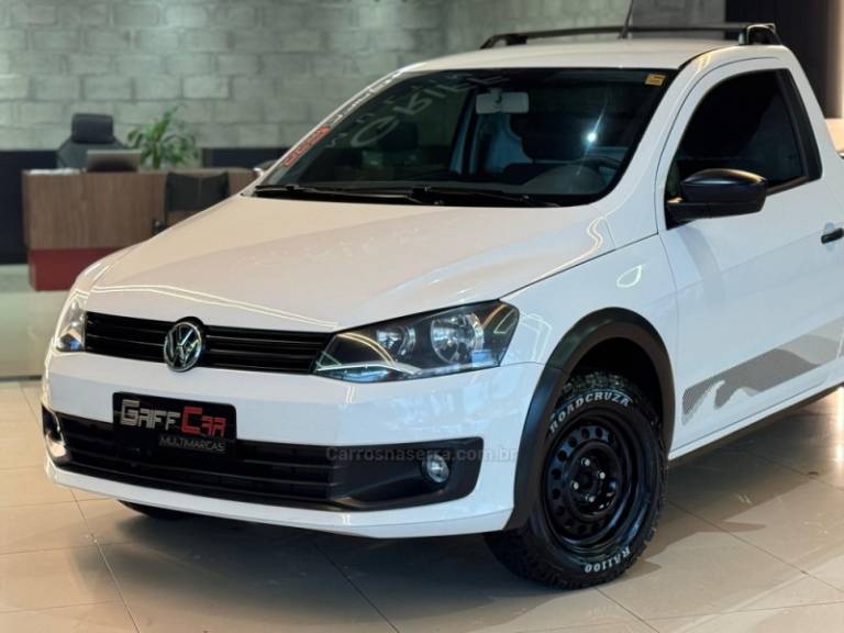 VOLKSWAGEN - SAVEIRO - 2014/2015 - Branca - R$ 49.900,00
