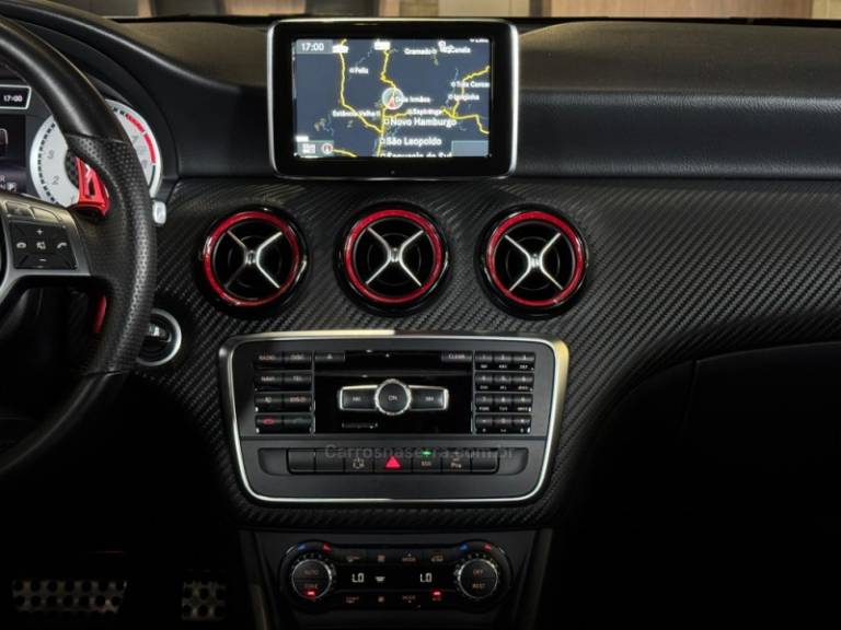 MERCEDES-BENZ - A 250 - 2014/2014 - Branca - R$ 109.900,00