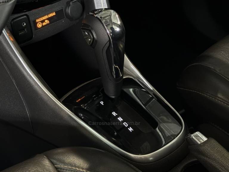 CHEVROLET - TRACKER - 2018/2018 - Branca - R$ 89.900,00