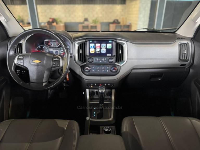 CHEVROLET - S10 - 2017/2018 - Prata - R$ 154.900,00