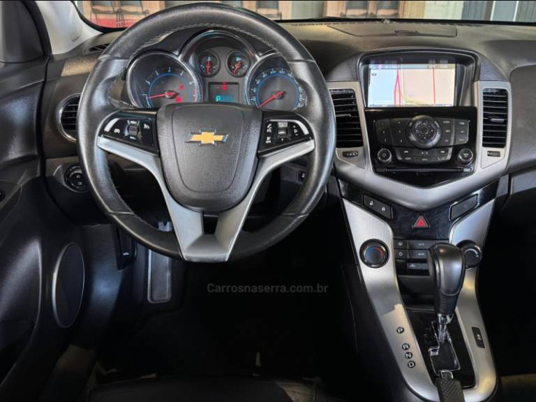 CHEVROLET - CRUZE - 2013/2013 - Branca - R$ 69.900,00