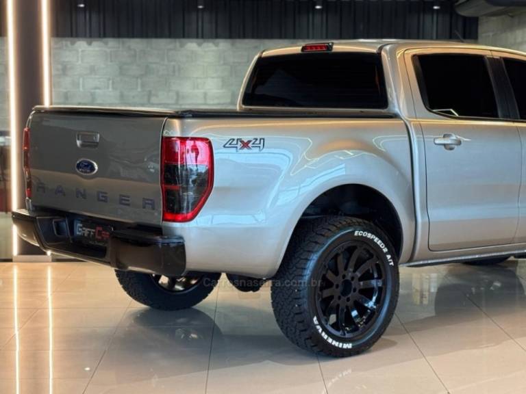 FORD - RANGER - 2014/2015 - Bege - R$ 108.900,00