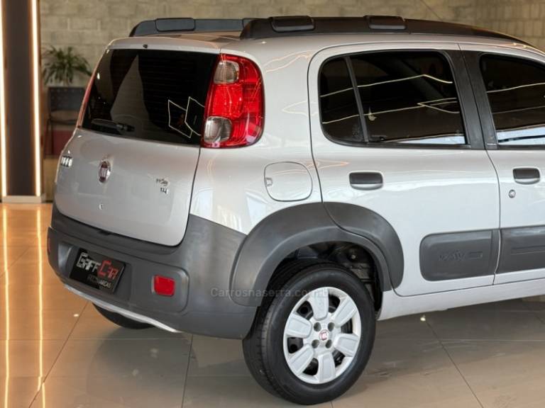 FIAT - UNO - 2014/2014 - Prata - R$ 39.900,00