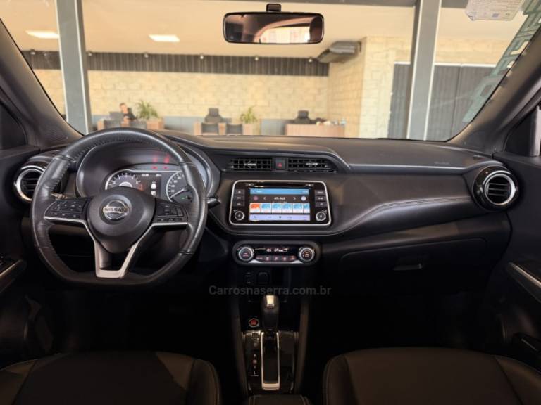 NISSAN - KICKS - 2019/2020 - Marrom - R$ 86.900,00
