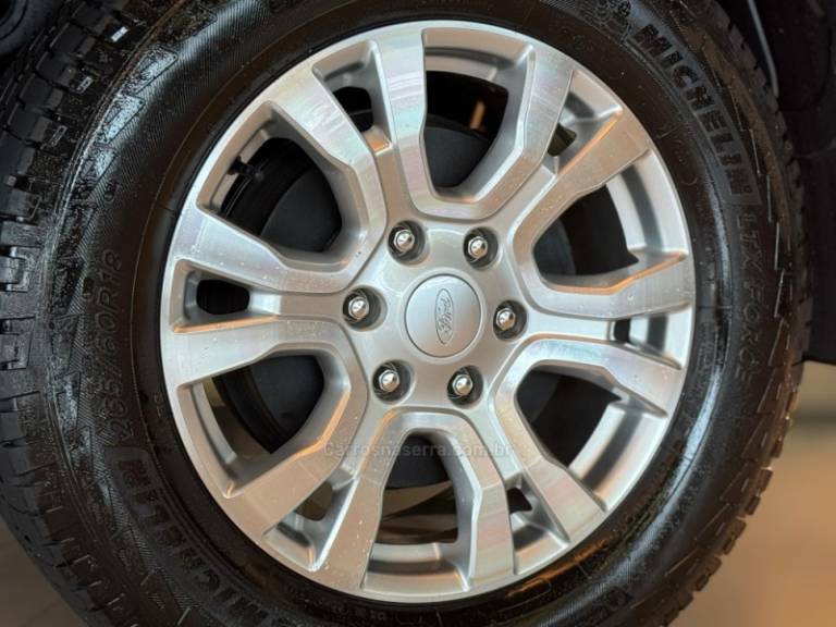 FORD - RANGER - 2020/2020 - Cinza - R$ 164.900,00