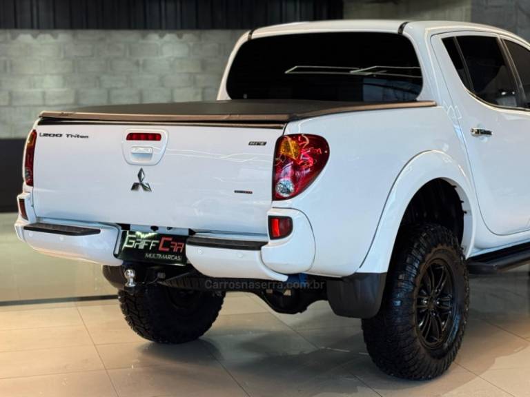 MITSUBISHI - L200 TRITON - 2014/2015 - Branca - R$ 139.900,00
