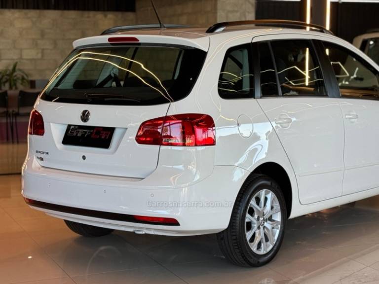 VOLKSWAGEN - SPACEFOX - 2012/2013 - Branca - R$ 43.900,00