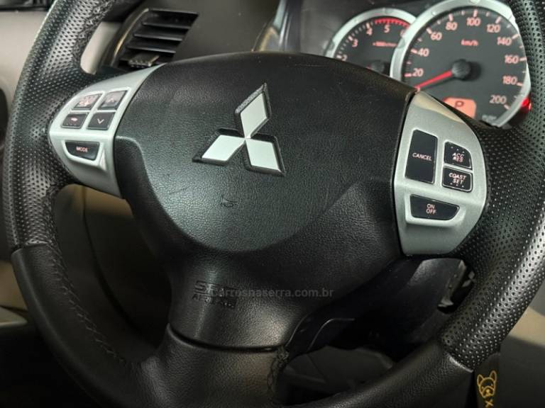 MITSUBISHI - L200 TRITON - 2012/2012 - Vermelha - R$ 109.900,00