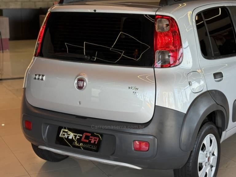 FIAT - UNO - 2014/2014 - Prata - R$ 39.900,00