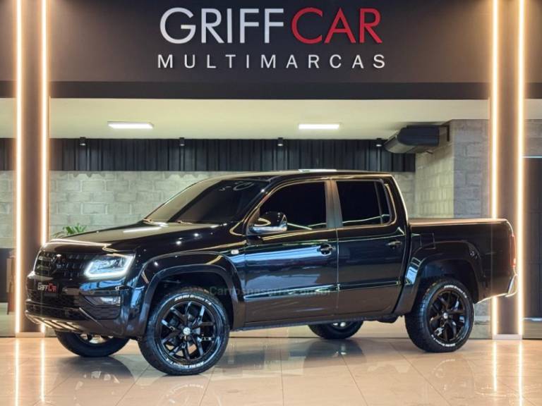 VOLKSWAGEN - AMAROK - 2017/2018 - Preta - R$ 148.900,00